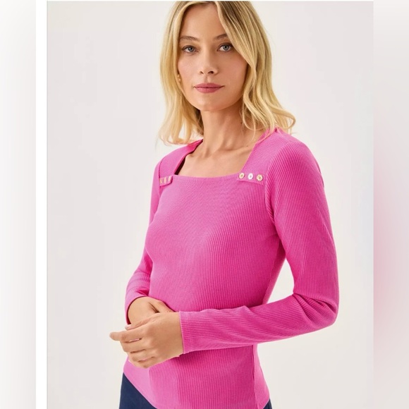 Lilly Pulitzer Sweaters - NWT *GREAT VALENTINES DAY SWEATER* Lilly Pulitzer Beaty Pink Square Neck Sweater